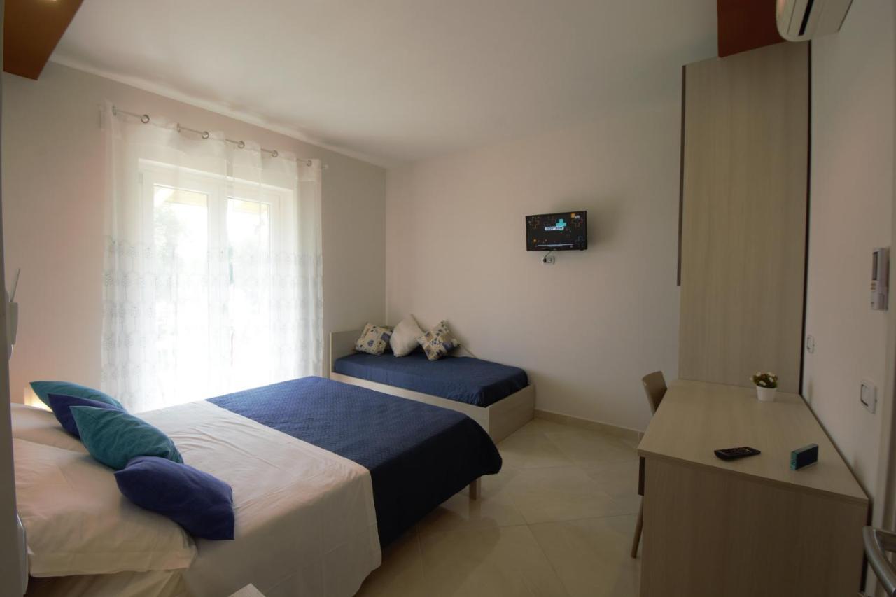 Askia Rooms & Breakfast Ашеа Екстер'єр фото